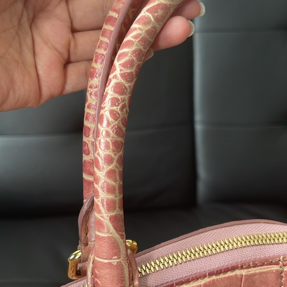 MCM Rare Powder Pink Croc-Embossed Leather Dome Satchel with crossbody strap - Picture 16 of 16